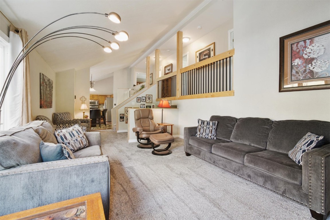 897 Deer Path Road Dillon, CO 80435 - Photo 11 of 38 Great Room