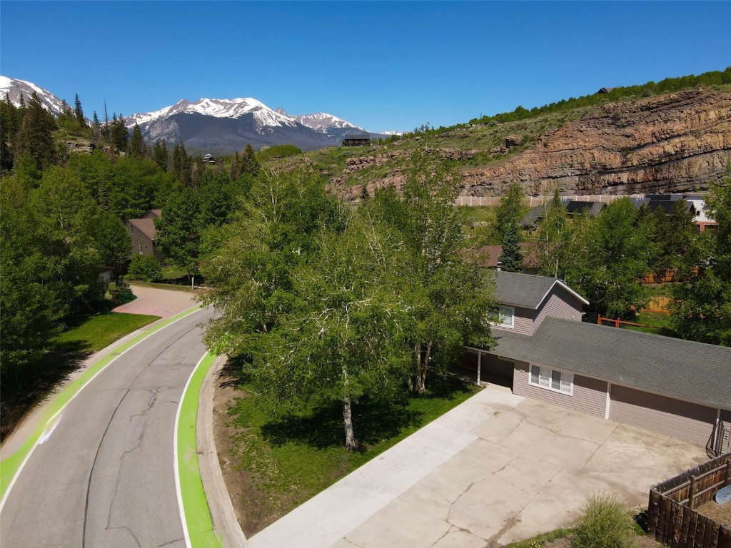 897 Deer Path Road Dillon, CO 80435 - Photo 2 of 38 Aerial View