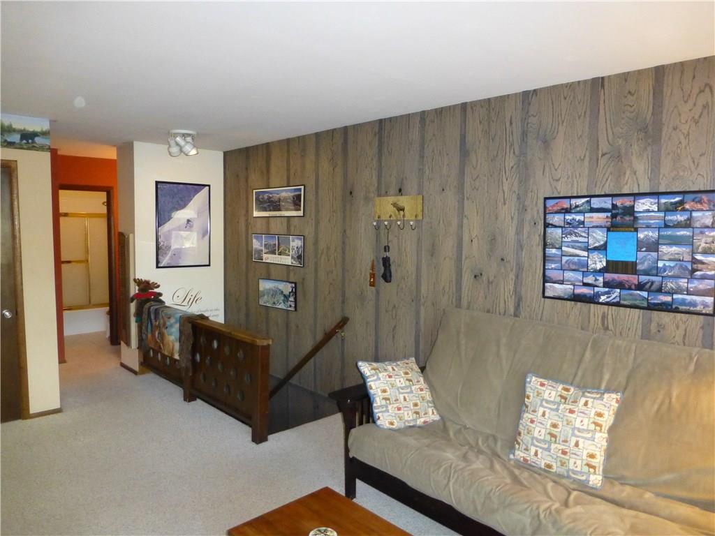 110 Evergreen Road, Unit B303 Dillon, CO 80435 - Photo 20 of 21 a living room with furniture