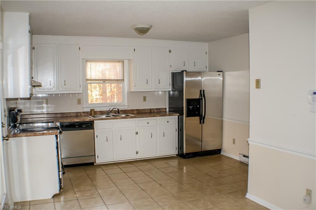 5081 Dippen Road Walkertown, NC 27051 - Photo 3 of 13 Gallery Image 3