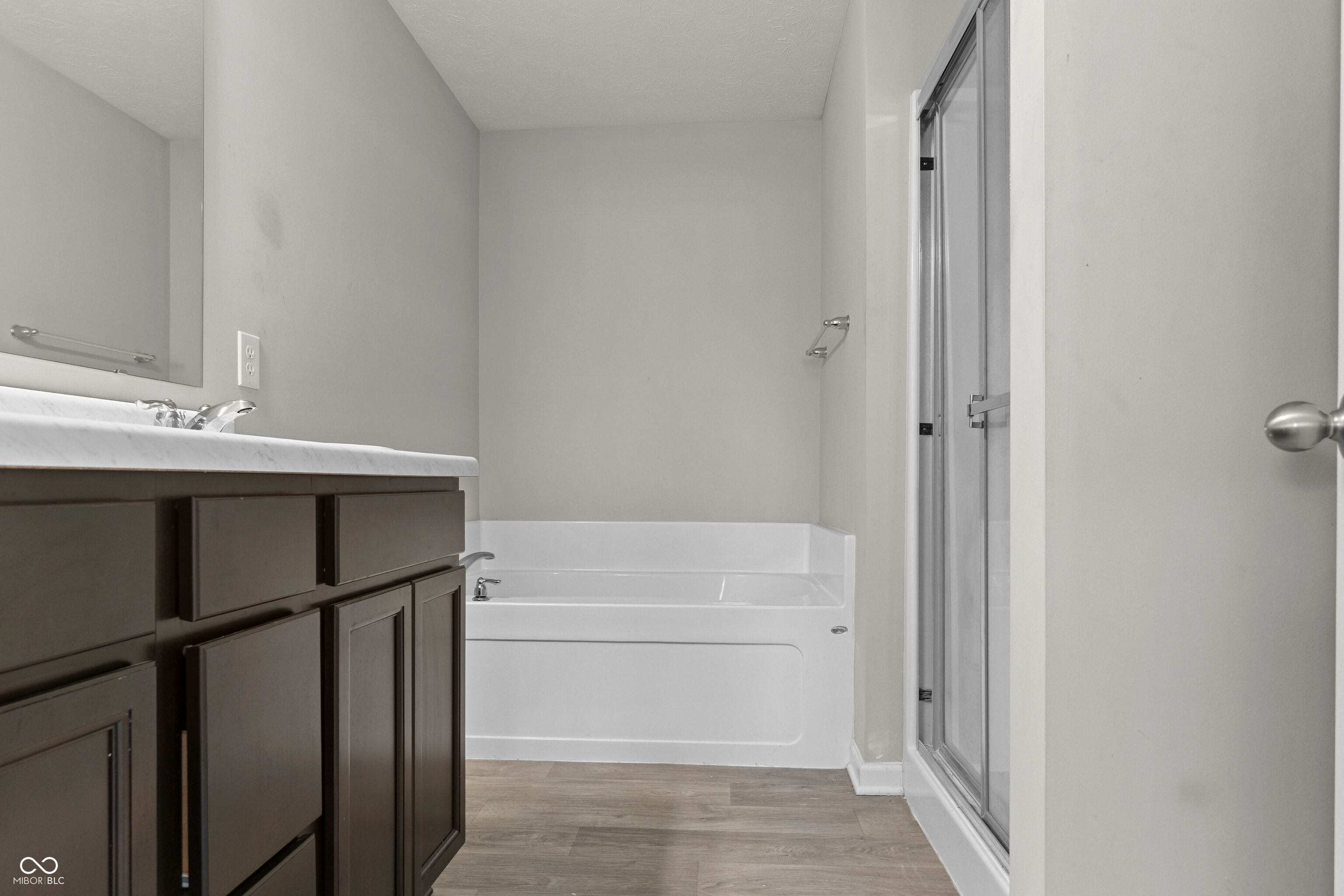 2916 Pointe Bay Road Indianapolis, IN 46229 - Photo 17 of 20