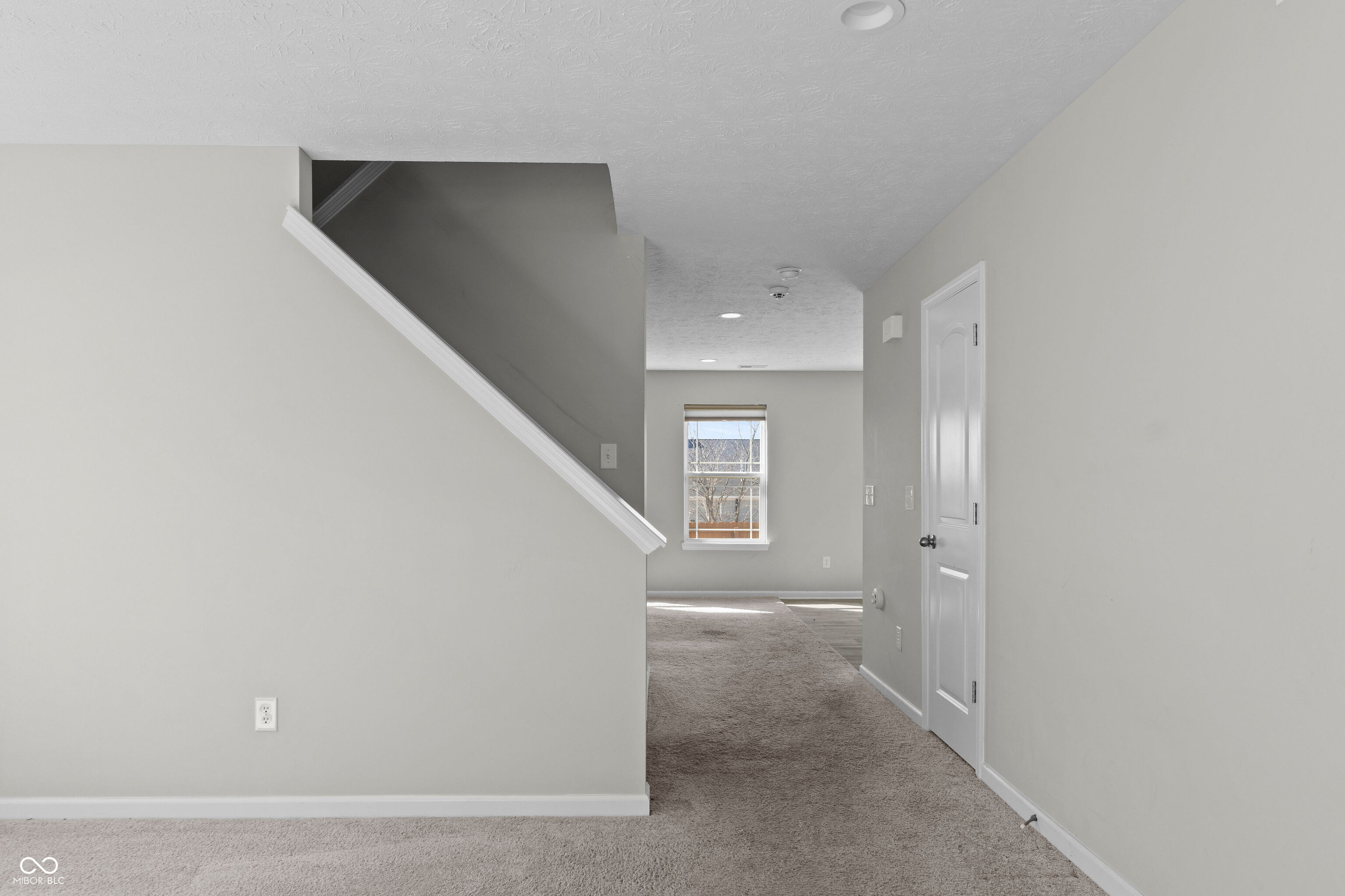 2916 Pointe Bay Road Indianapolis, IN 46229 - Photo 4 of 20