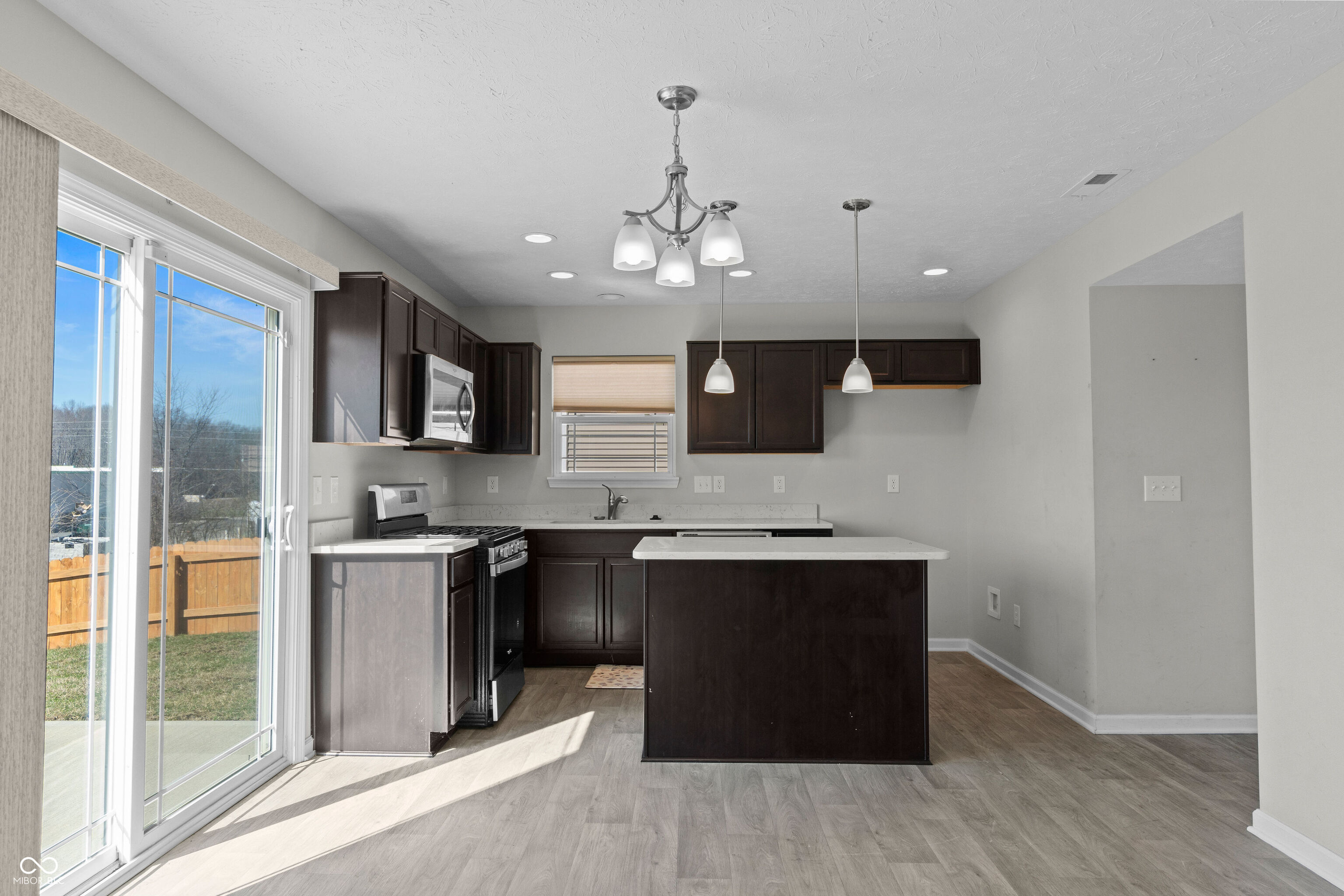 2916 Pointe Bay Road Indianapolis, IN 46229 - Photo 7 of 20