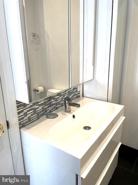 1600 Arch Street, Unit 1904 Philadelphia, PA 19103 - Photo 18 of 21 a view of a sink