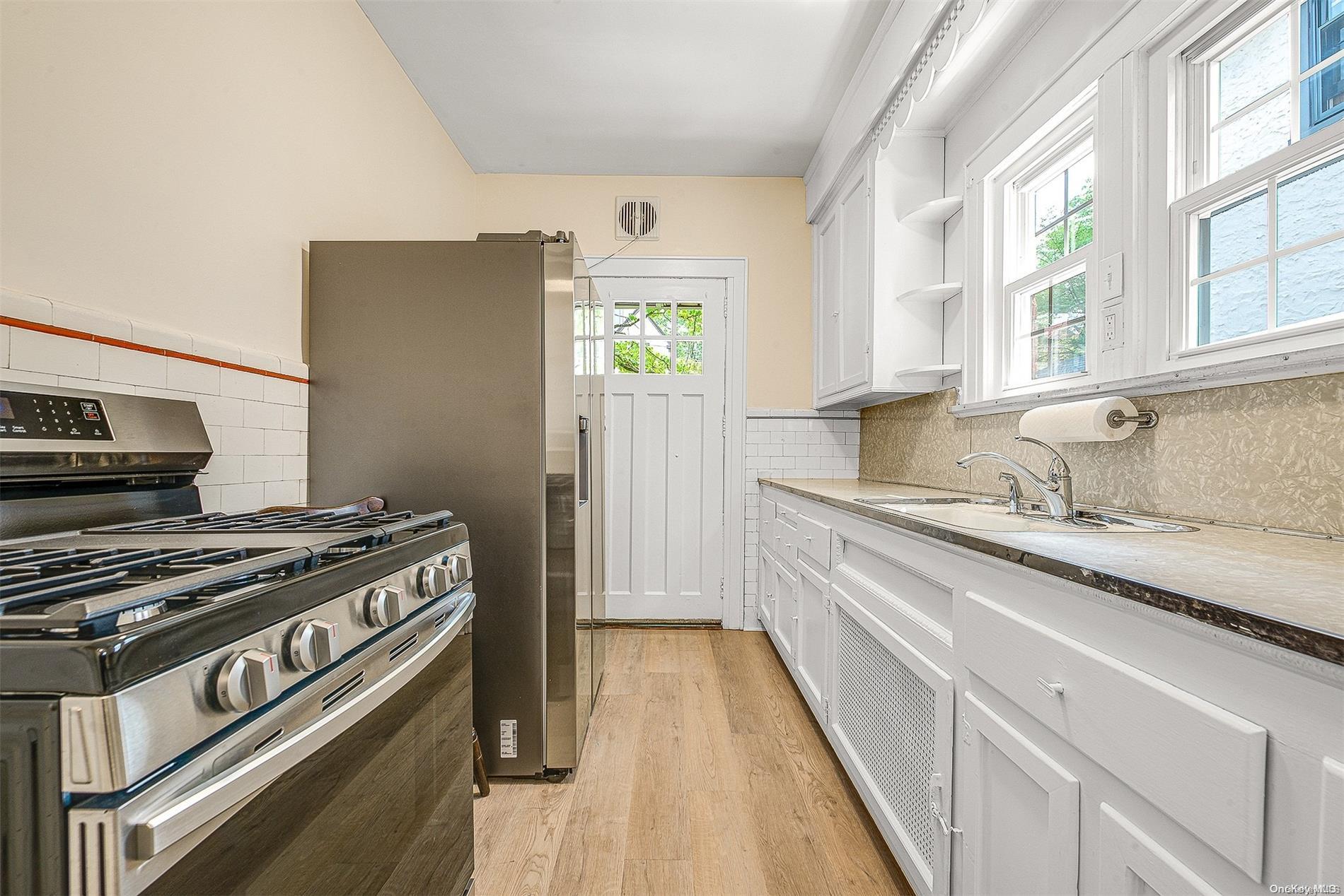 70-39 Juno Street Queens, NY 11375 - Photo 12 of 35