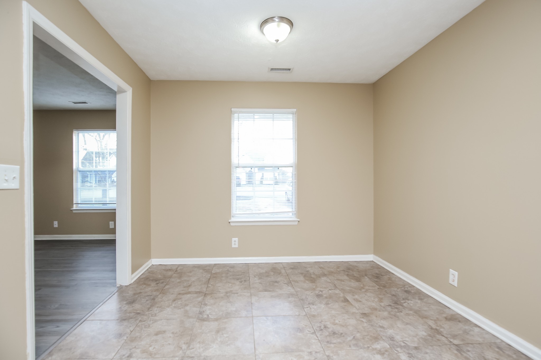 664 Crescent Road Murfreesboro, TN 37128 - Photo 4 of 16 an empty room with windows and closet