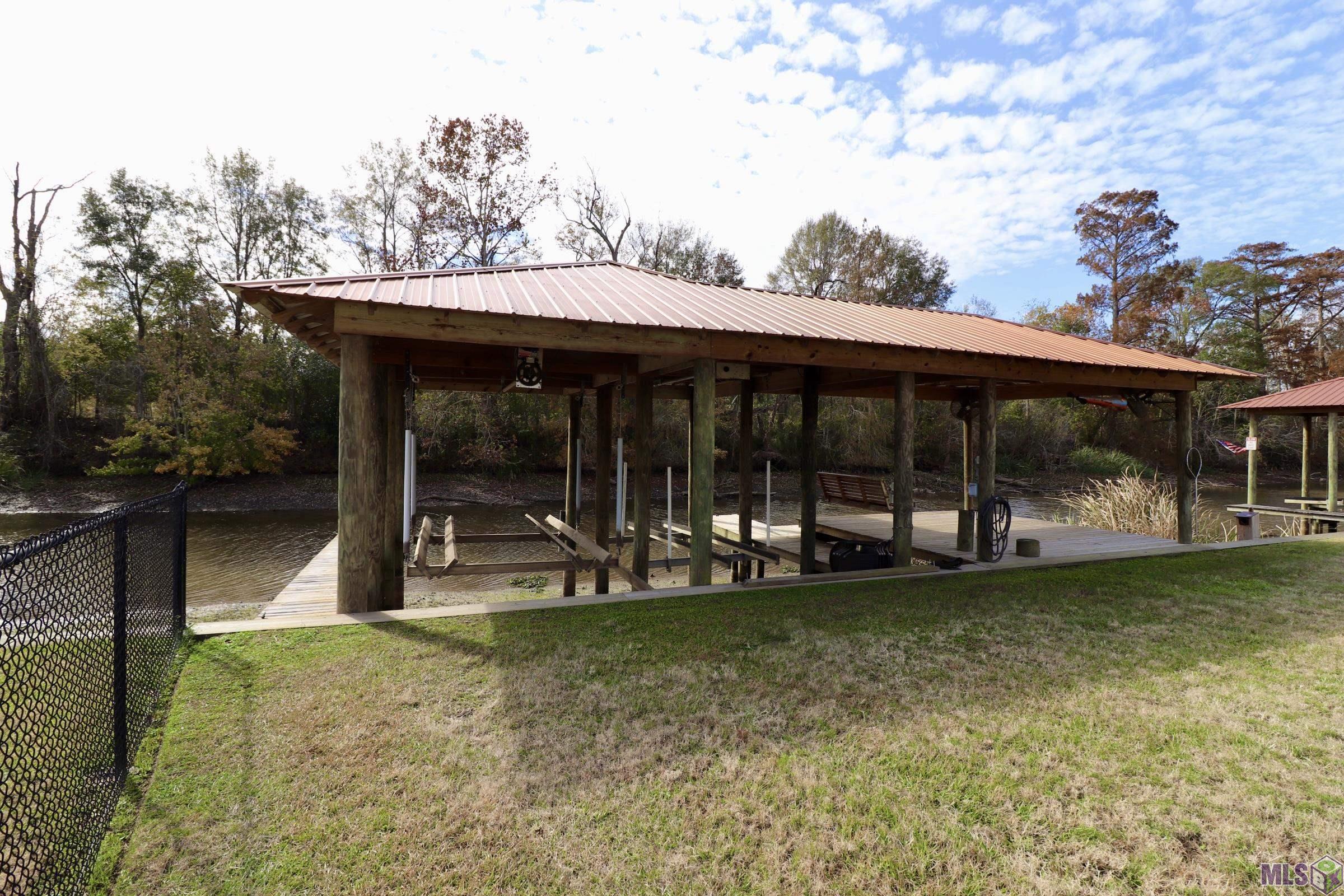 5687 Island Road Jarreau, LA 70749 - Photo 34 of 37