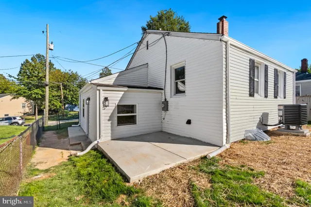 $425,000 | 1312 Dunbar Oaks Drive, Capitol Heights, MD 20743