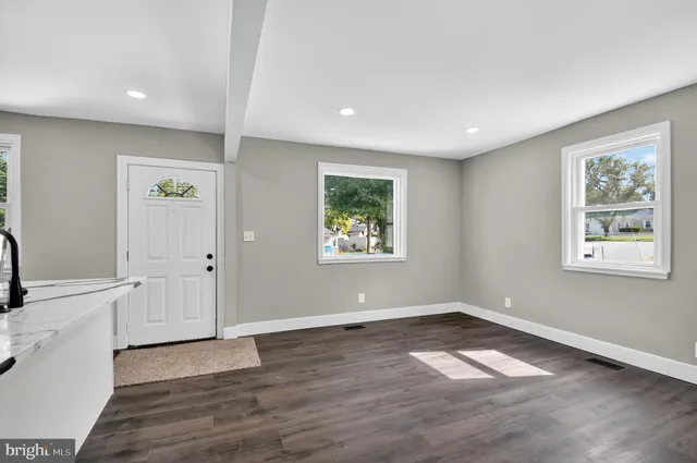 $425,000 | 1312 Dunbar Oaks Drive, Capitol Heights, MD 20743