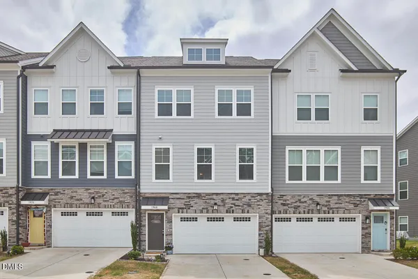 $499,000 | 1968 Fahey Drive, Apex, NC 27502