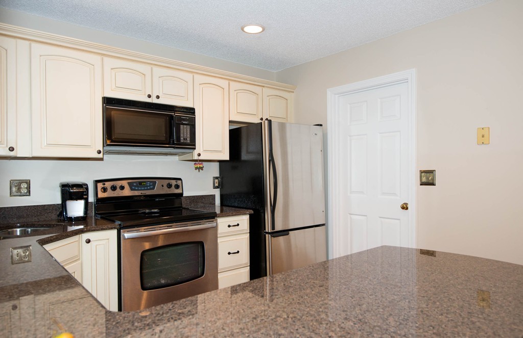 305 Salem Street, Unit 411 Woburn, MA 01801 - Photo 11 of 23