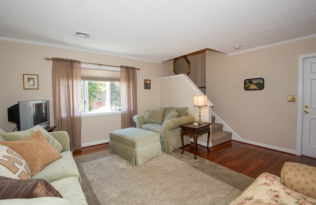 305 Salem Street, Unit 411 Woburn, MA 01801 - Photo 5 of 23