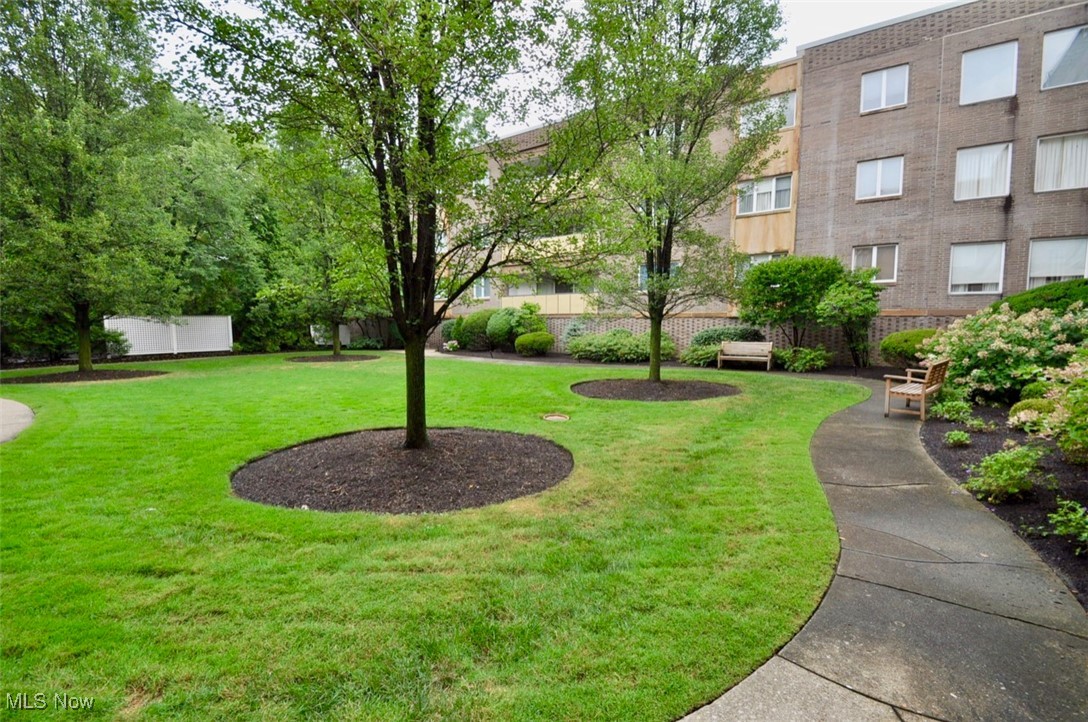 3701 Mayfield Road, Unit 207 Cleveland, OH 44121 - Photo 22 of 30 View of property's community with a yard