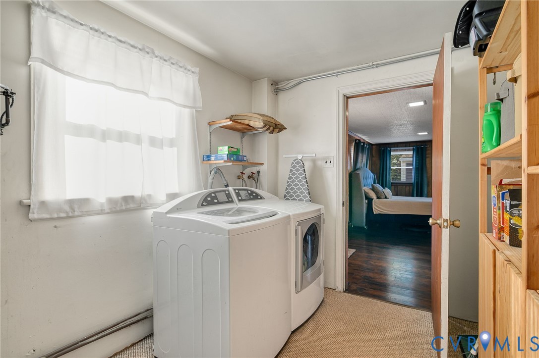 9303 Lawndell Road Henrico, VA 23229 - Photo 13 of 33 a utility room with dryer and washer