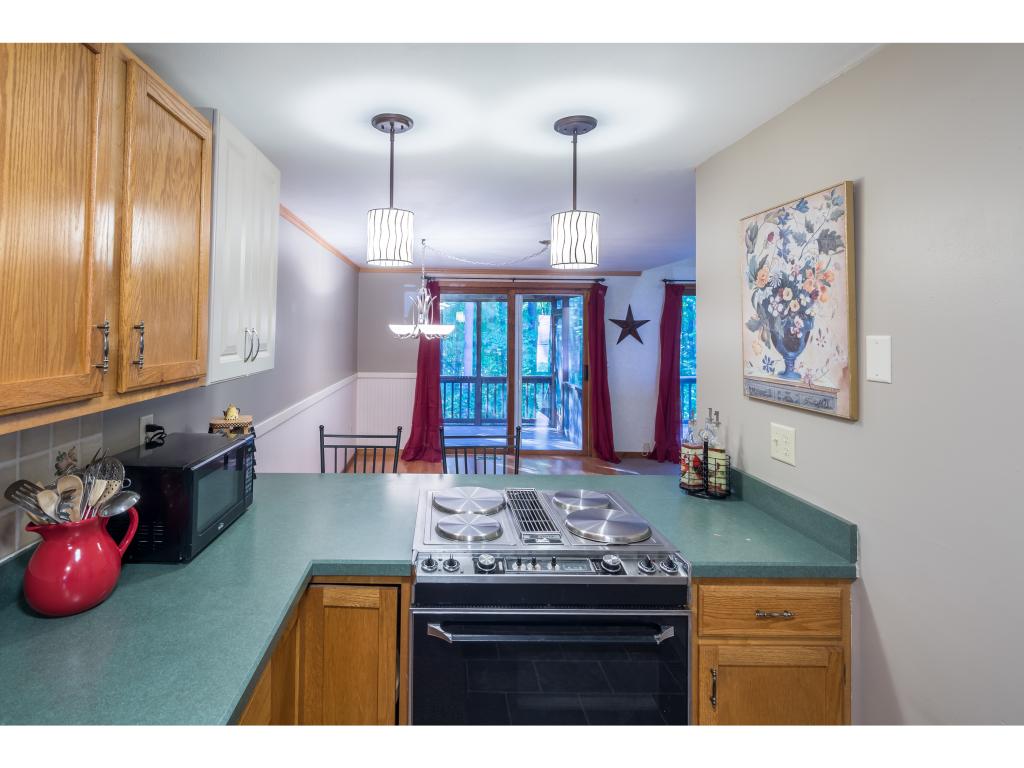 32 Kirriemuir Road, Unit 32 Stratham, NH 03885 - Photo 3 of 14
