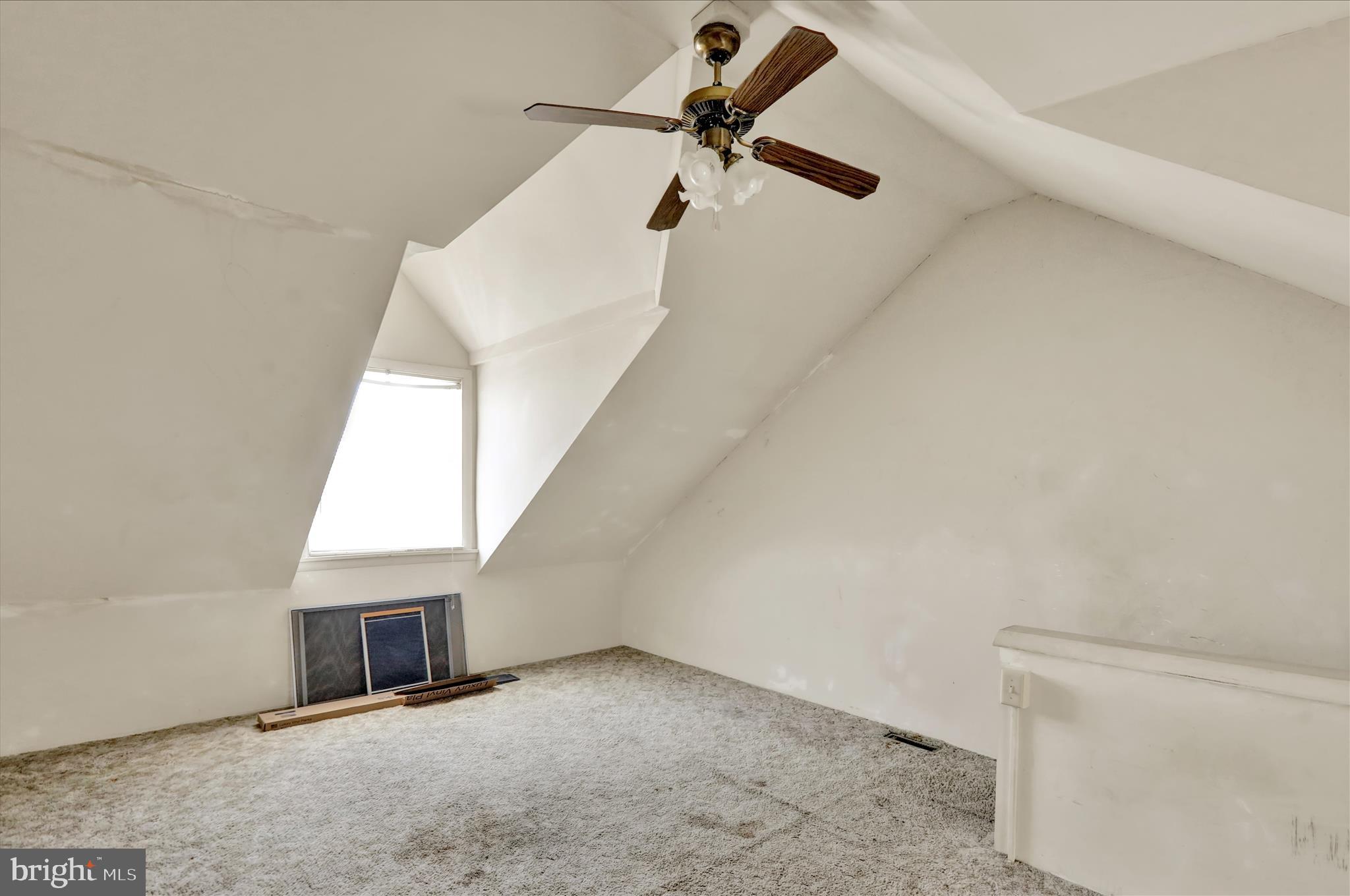 441 East Linden Street Reading, PA 19604 - Photo 15 of 16 Bedroom 3 on 3rd floor