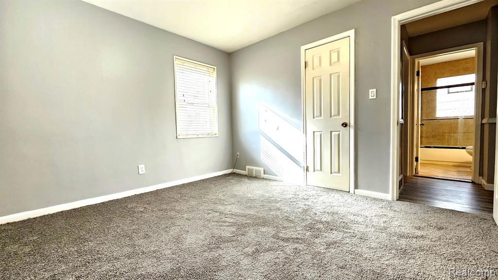 26495 Monticello Street Inkster, MI 48141 - Photo 7 of 20