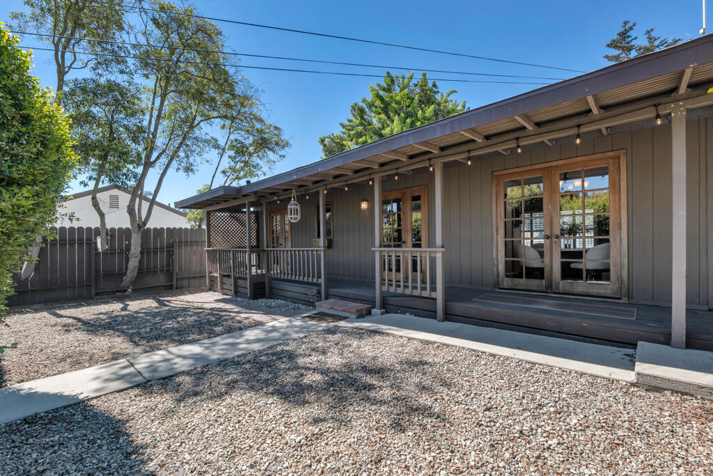 2616 Las Positas Road Santa Barbara, CA 93105 - Photo 33 of 63 2616 Las Positas Rd-HsHProd-49