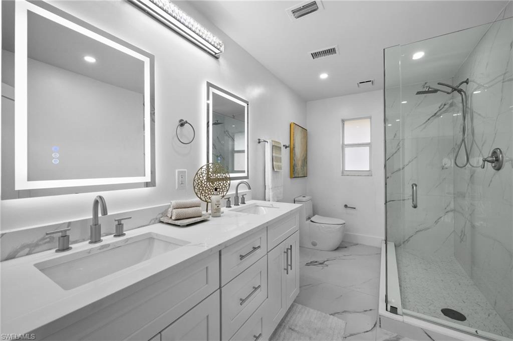 105 Harrison Road, Unit 4 Naples, FL 34112 - Photo 8 of 25 Gallery Image 8