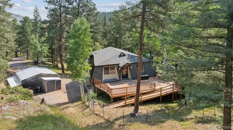 a house view with a outdoor space