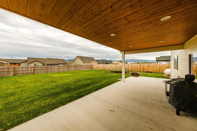 $560,000 | 1370 Stone Rdg Dr., Ranchester, WY 82839