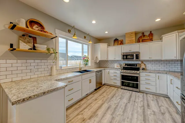 $560,000 | 1370 Stone Rdg Dr., Ranchester, WY 82839