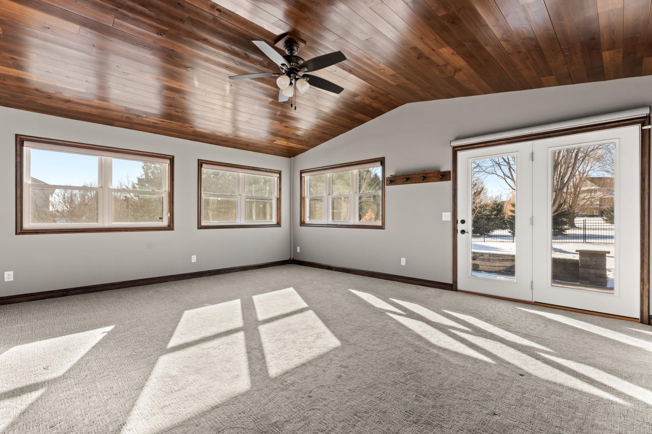 5005 Scenic Oak Drive Southwest Rochester, MN 55902 - Photo 11 of 34