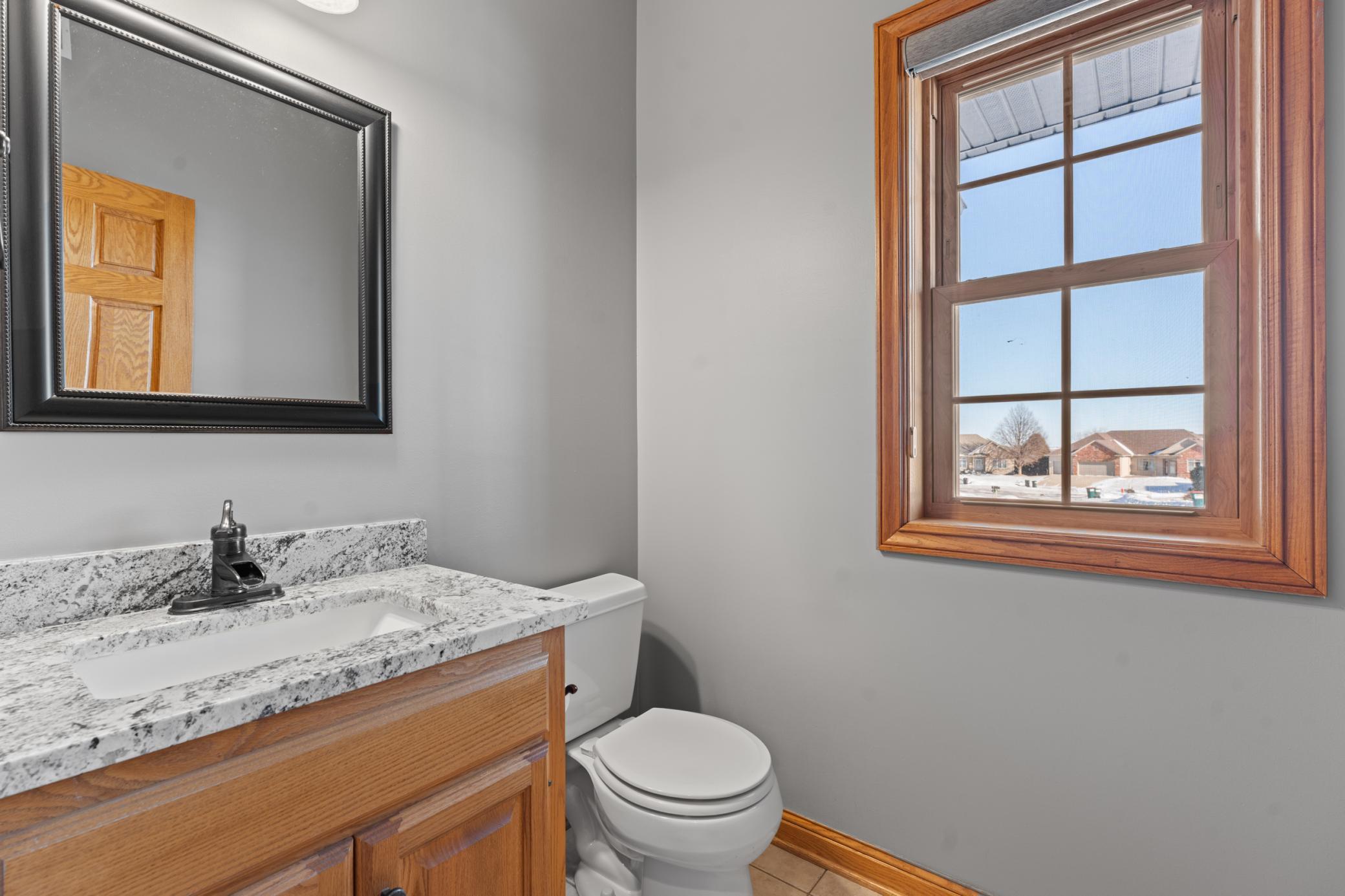 5005 Scenic Oak Drive Southwest Rochester, MN 55902 - Photo 13 of 34