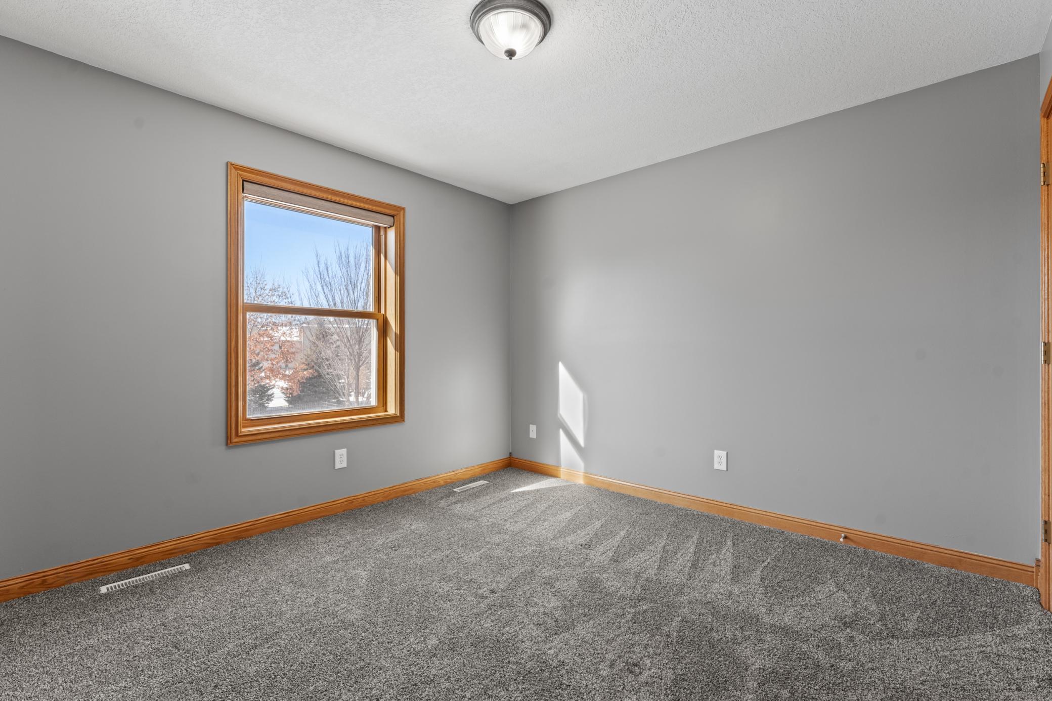 5005 Scenic Oak Drive Southwest Rochester, MN 55902 - Photo 18 of 34