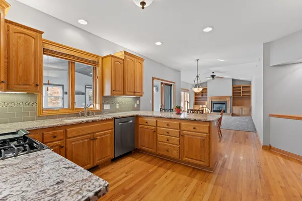 $719,900 | 5005 Scenic Oak Drive Southwest, Rochester, MN 55902