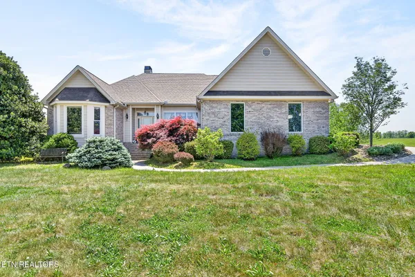$1,495,000 | 135 Austin Lane, Deer Lodge, TN 37726