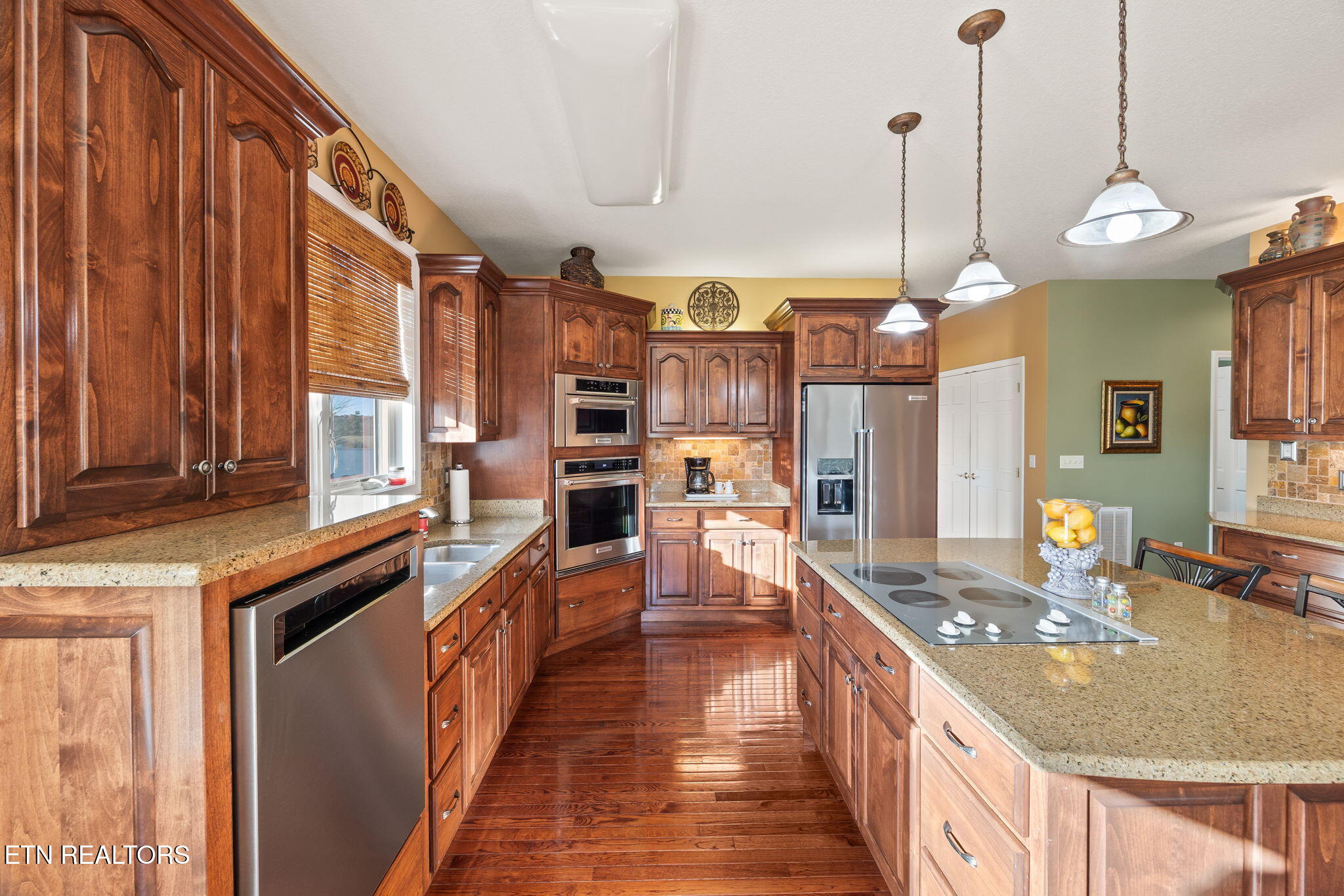 135 Austin Lane Deer Lodge, TN 37726 - Photo 19 of 57 Kitchen