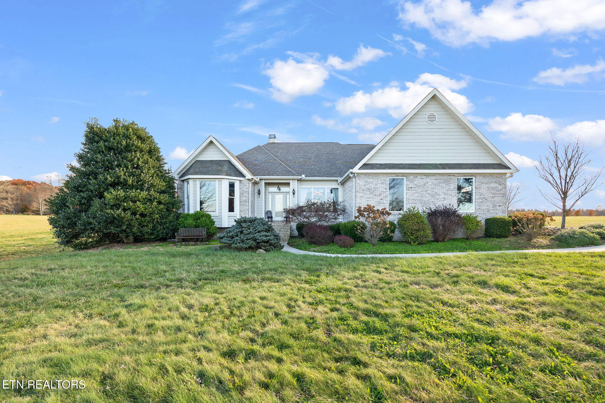 135 Austin Lane Deer Lodge, TN 37726 - Photo 2 of 57 Front of House