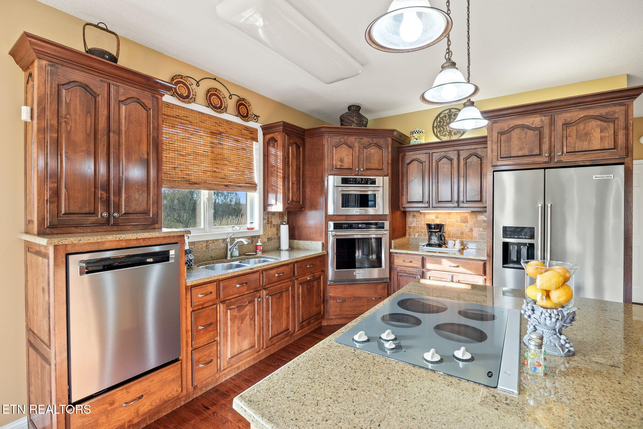 135 Austin Lane Deer Lodge, TN 37726 - Photo 21 of 57 Kitchen