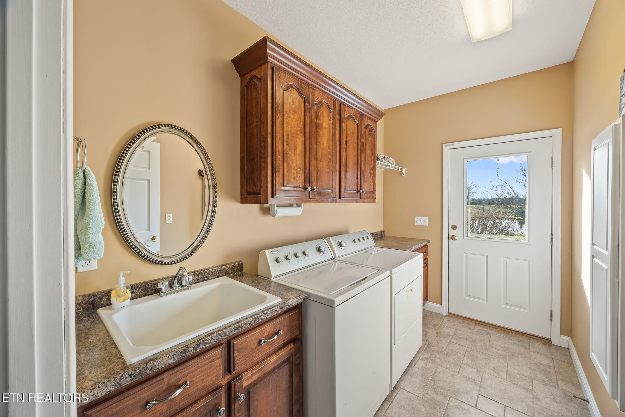 135 Austin Lane Deer Lodge, TN 37726 - Photo 25 of 60 Utility Room