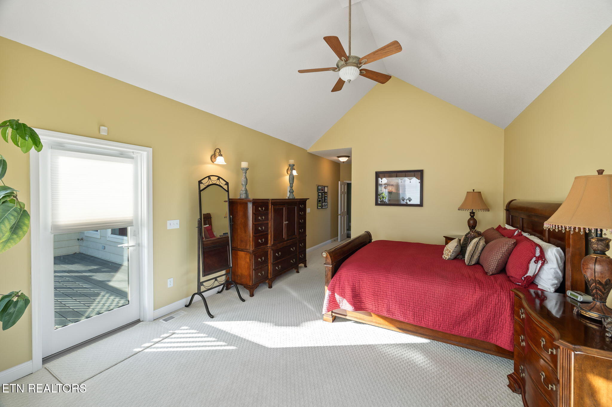 135 Austin Lane Deer Lodge, TN 37726 - Photo 26 of 57 Master Bedroom