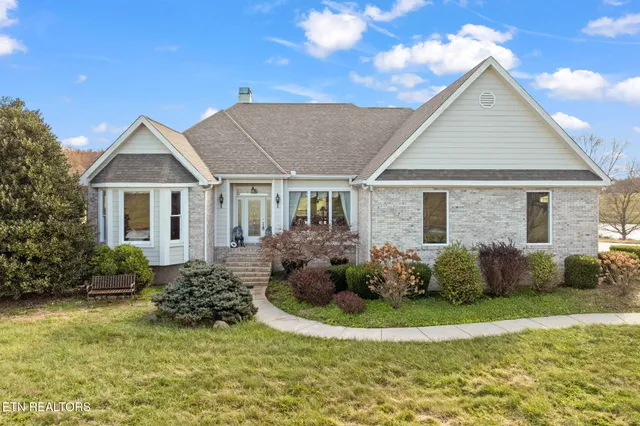 $1,695,000 | 135 Austin Lane, Deer Lodge, TN 37726