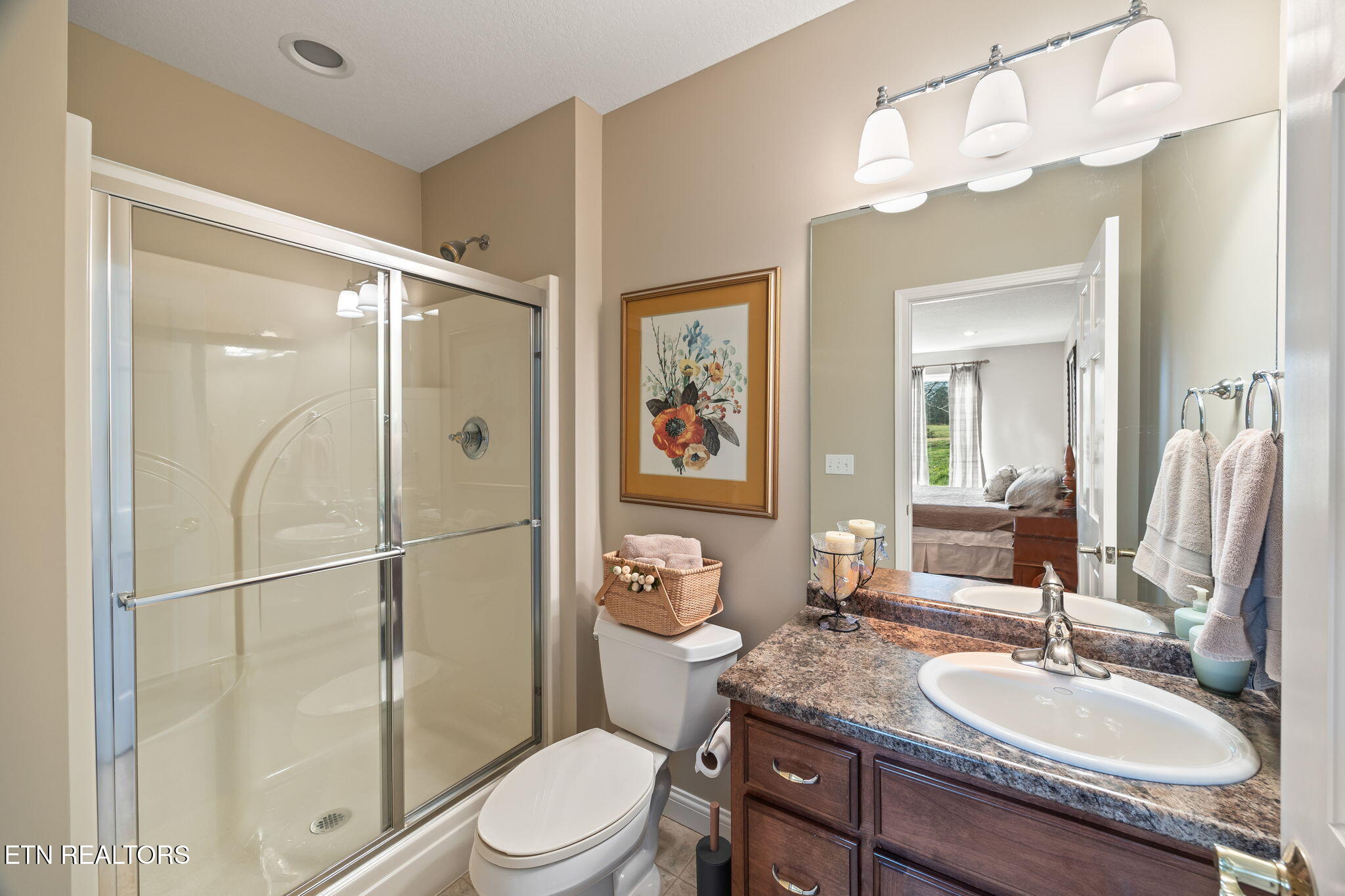 135 Austin Lane Deer Lodge, TN 37726 - Photo 37 of 57 Bathroom