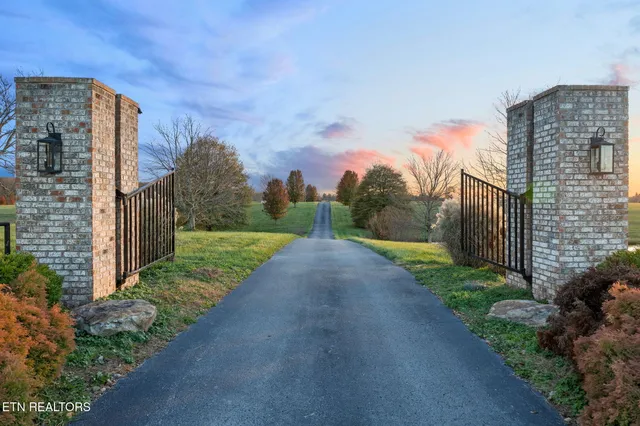 $1,695,000 | 135 Austin Lane, Deer Lodge, TN 37726