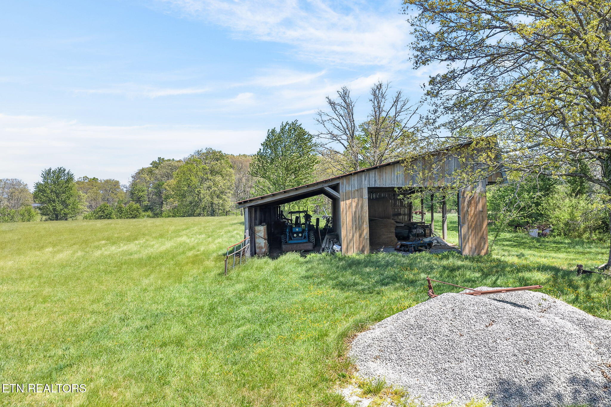 135 Austin Lane Deer Lodge, TN 37726 - Photo 47 of 60 Shed