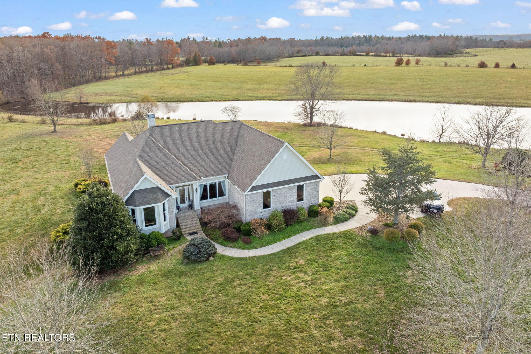 135 Austin Lane Deer Lodge, TN 37726 - Photo 5 of 57 Aerial View