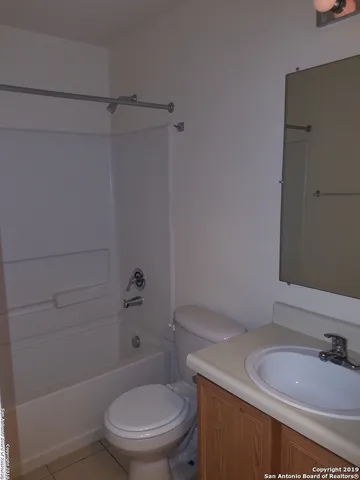 $1,175 | 8015 Maverick Climb, San Antonio, TX 78250