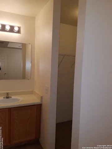 $1,175 | 8015 Maverick Climb, San Antonio, TX 78250