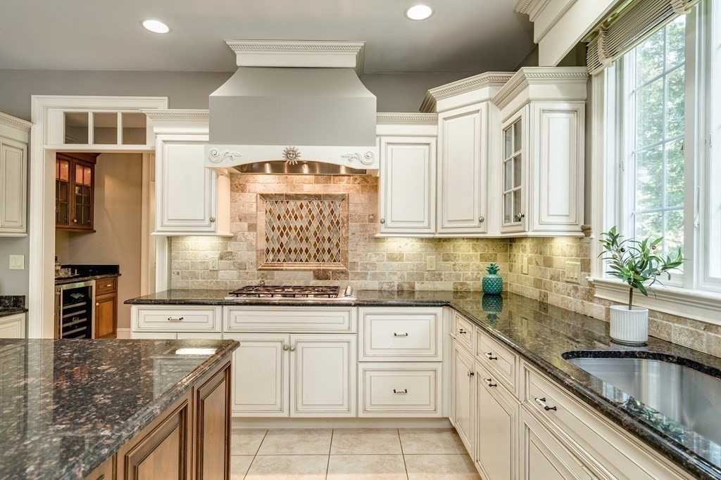 68 Fletcher Road Bedford, MA 01730 - Photo 9 of 41 Gallery Image 9