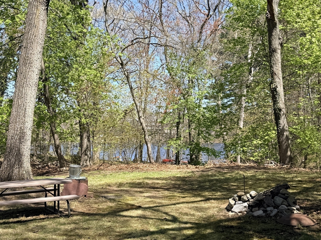28 Robinhood Road Natick, MA 01760 - Photo 3 of 28