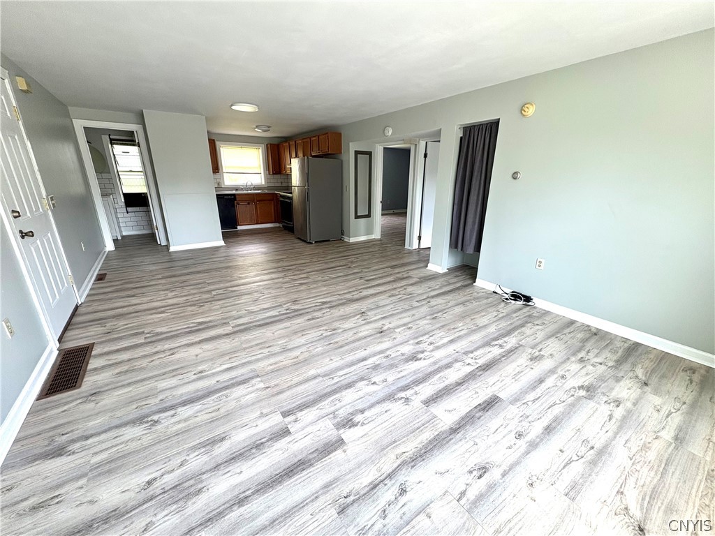17 Cottage Street Auburn, NY 13021 - Photo 3 of 11