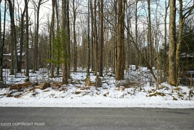 $1,500,000 | 8-7 Sweet Briar Road, Pocono Pines, PA 18350