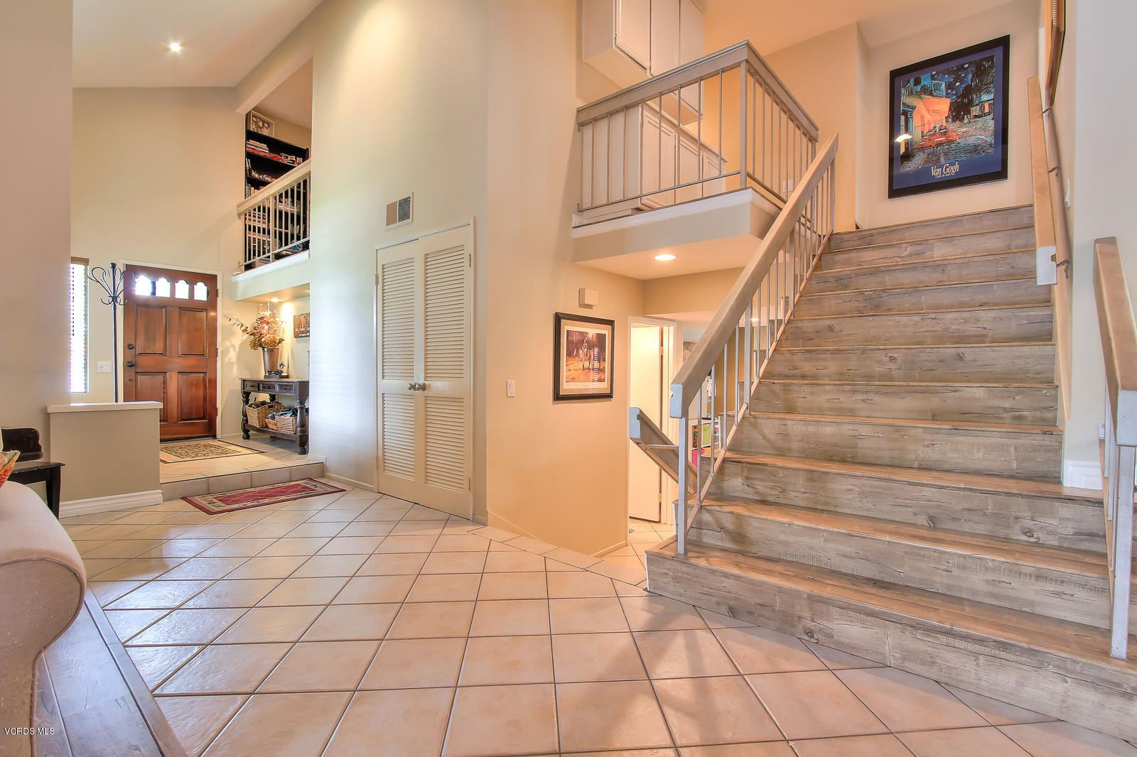 12510 Crystal Ranch Road Moorpark, CA 93021 - Photo 23 of 43 a view of an entryway
