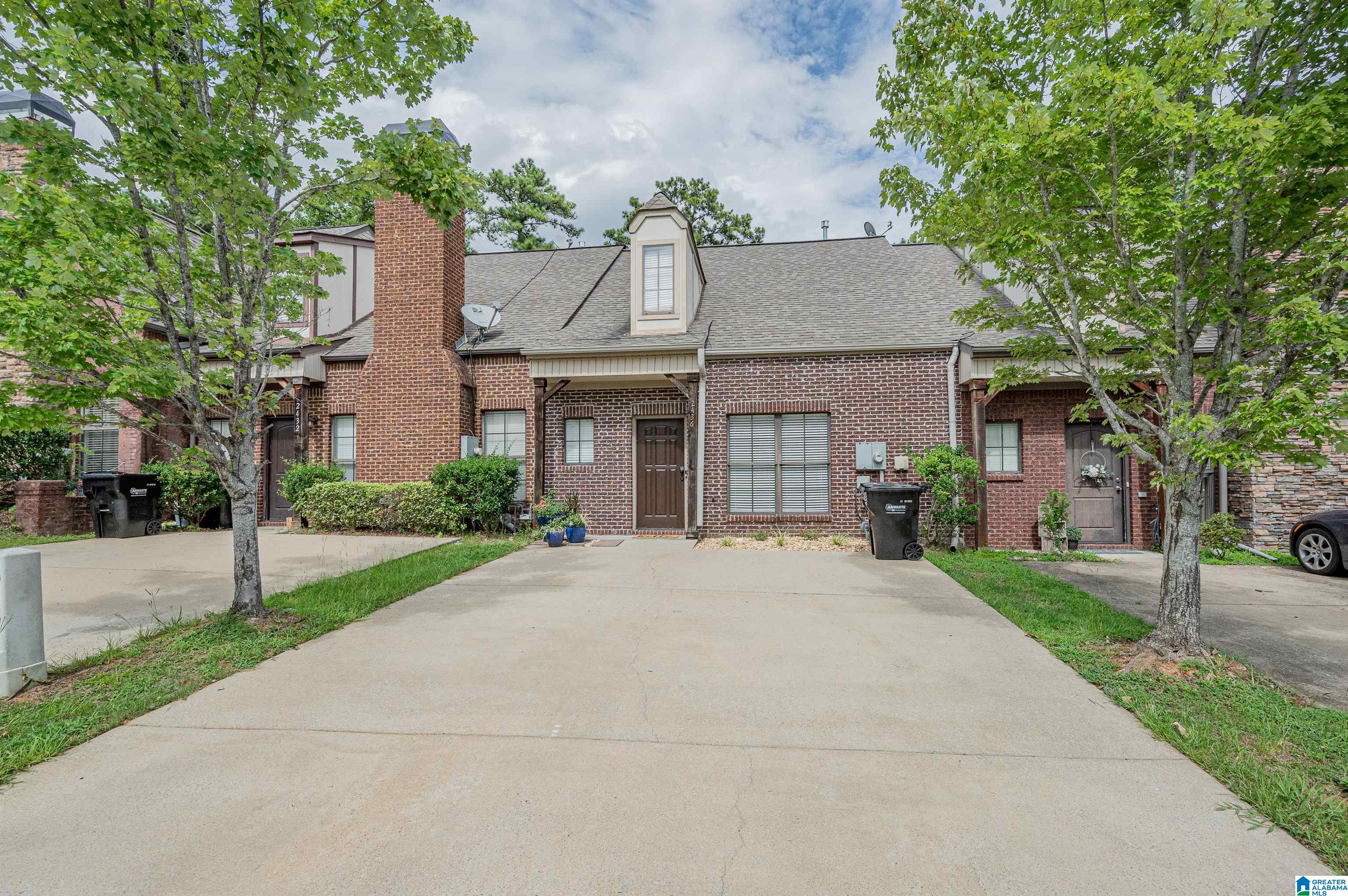 2436 Ridgemont Drive Birmingham, AL 35244 - Photo 2 of 32