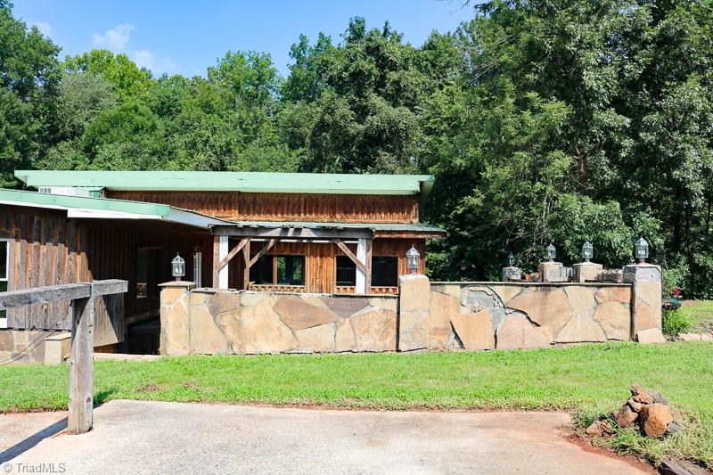 5258 Ferguson Road Liberty, NC 27298 - Photo 3 of 28